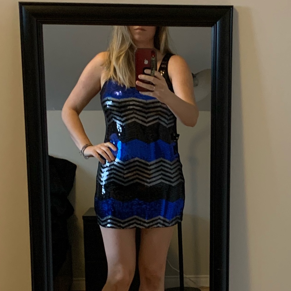 Robe à paillette en parfait état